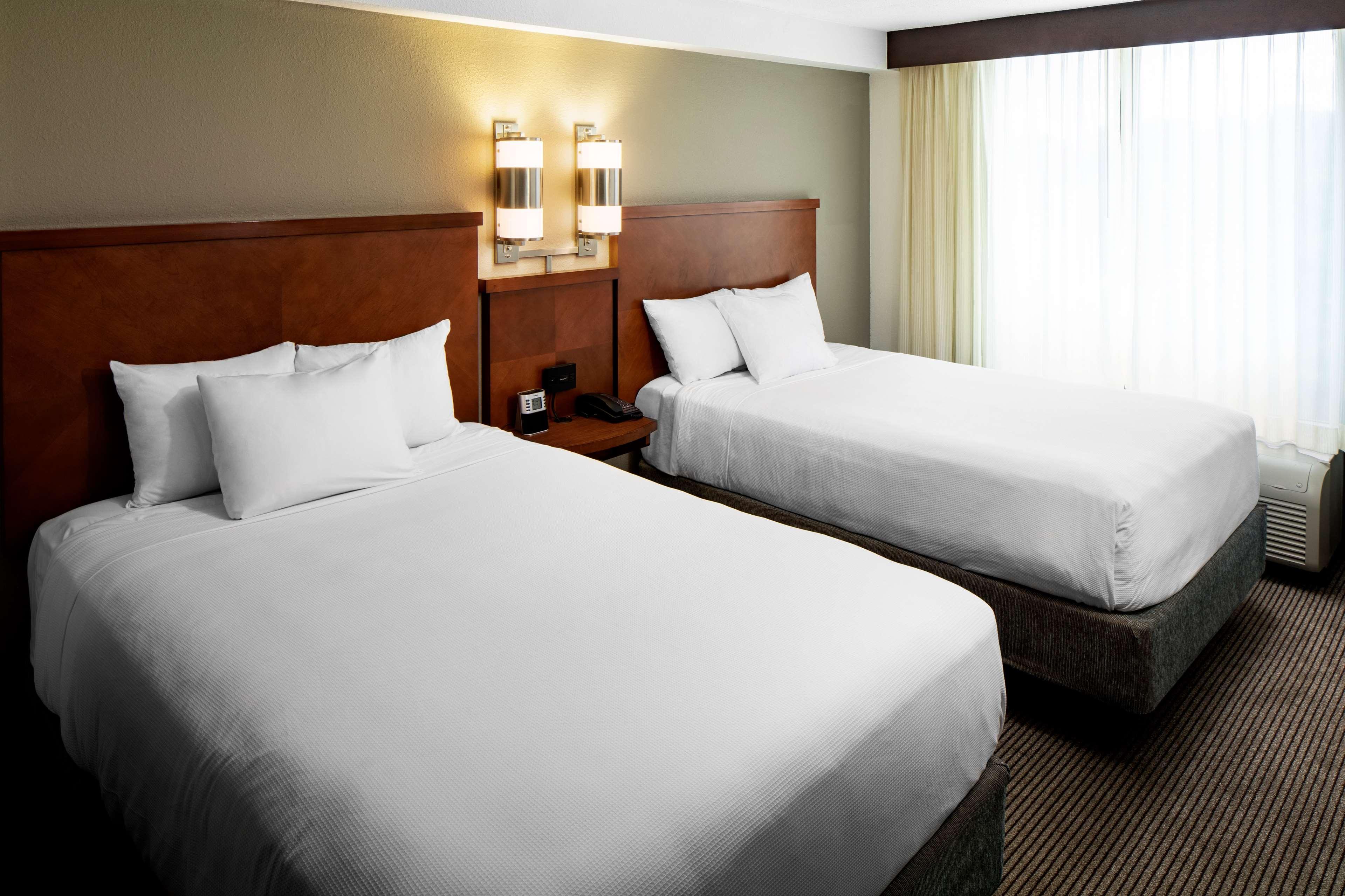 Hyatt Place Greenville/Haywood Экстерьер фото