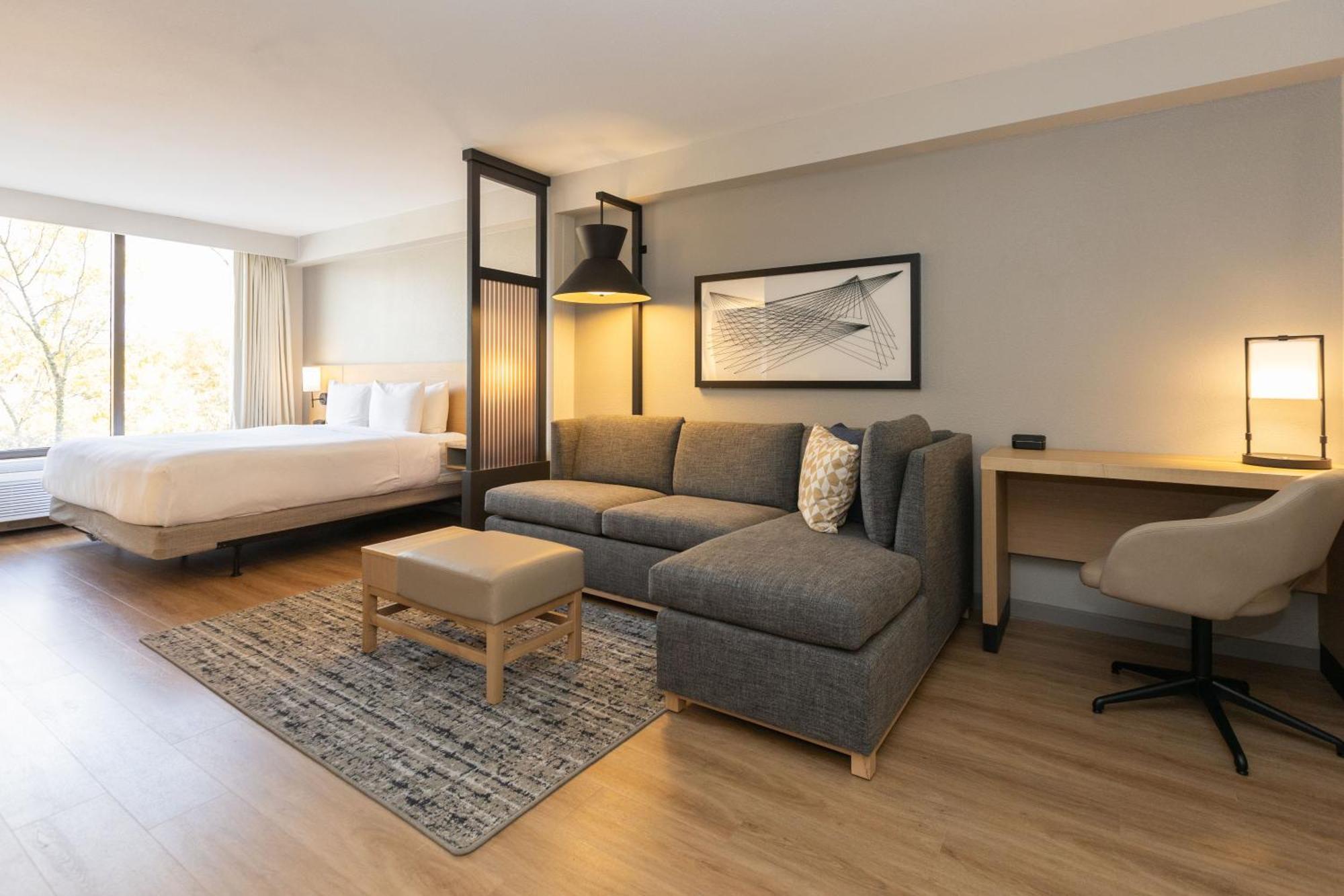 Hyatt Place Greenville/Haywood Экстерьер фото