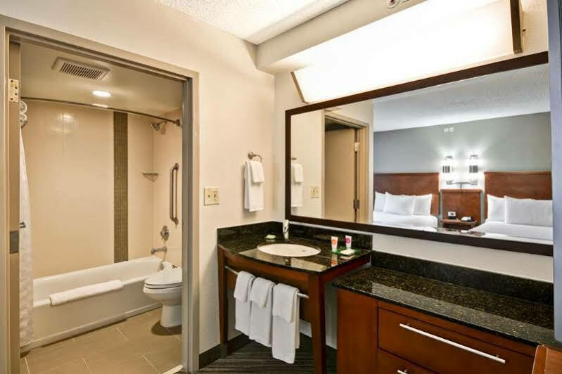 Hyatt Place Greenville/Haywood Экстерьер фото