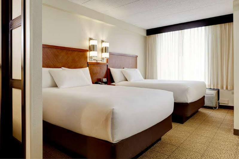 Hyatt Place Greenville/Haywood Экстерьер фото