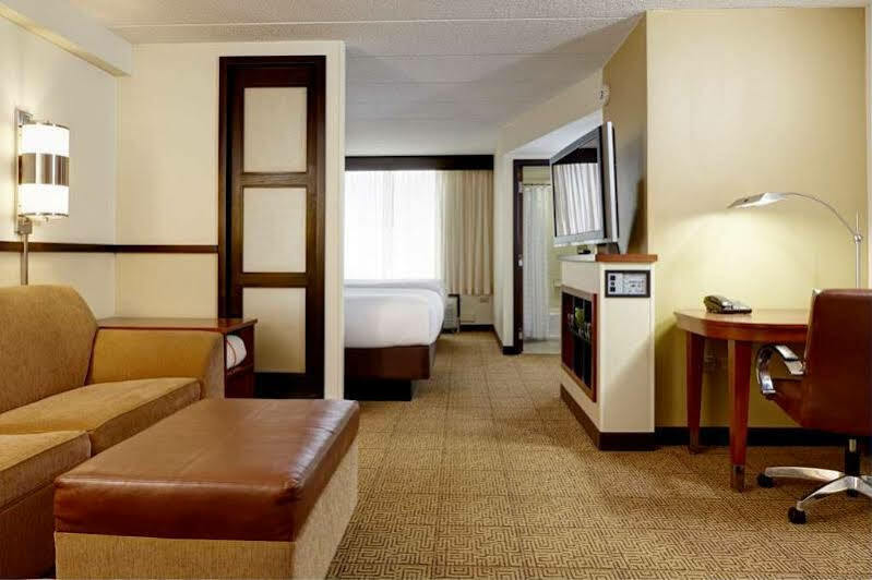 Hyatt Place Greenville/Haywood Экстерьер фото