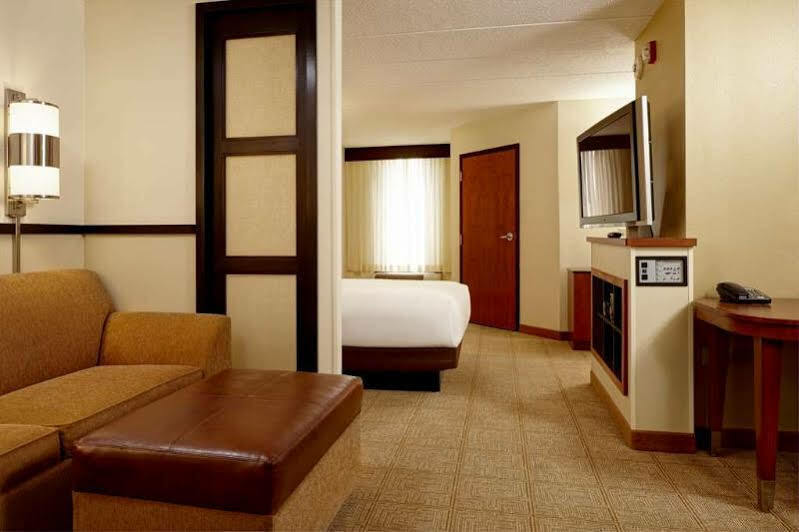 Hyatt Place Greenville/Haywood Экстерьер фото